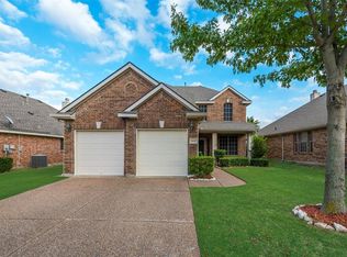2639 Cove Dr, Grand Prairie, TX 75054