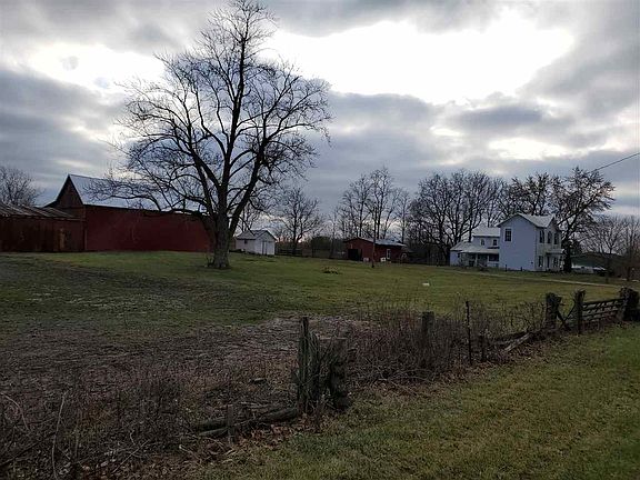 4th image of 1911 Chester Blvd