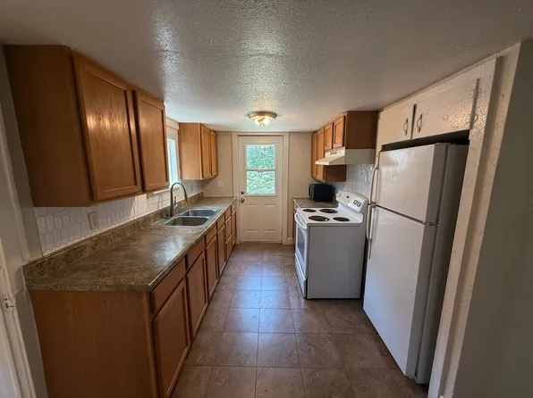 Current Property Management LLC, 3955 Upham St #A, Wheat Ridge, CO 80033