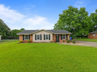 111 Lori St, Prattville, AL 36066