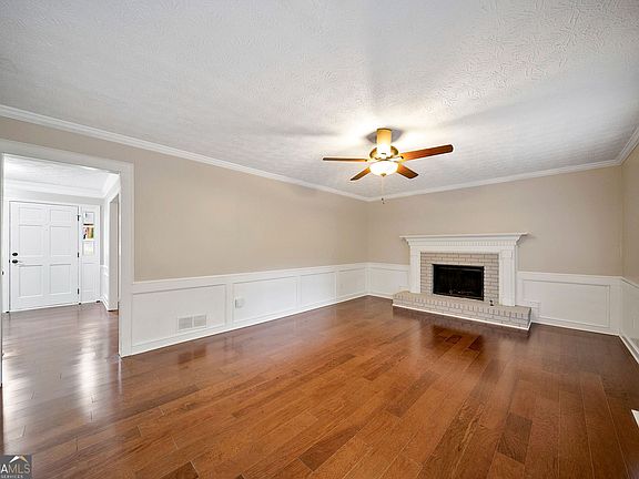 3rd image of 4279 Arbor Club Dr