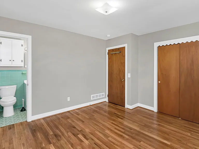 1813 Fairlawn Cir — Photo 14