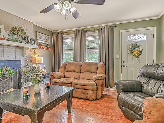 4th image of 246 Florence Dr