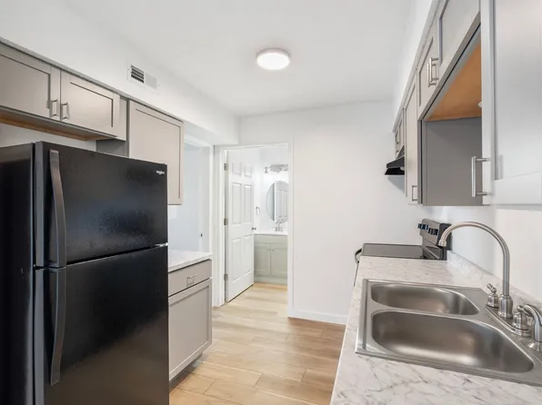 Southcreek Apartments