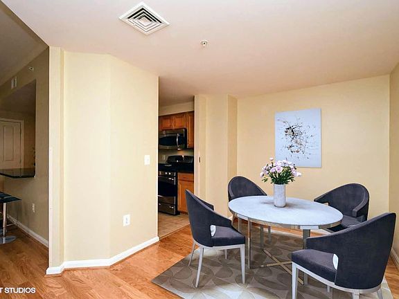 2nd image of 4480 Market Commons Dr Unit 601