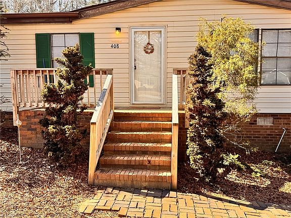 3rd image of 408 Red Oak Dr