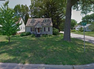 1016 20th St SE, Cedar Rapids, IA 52403