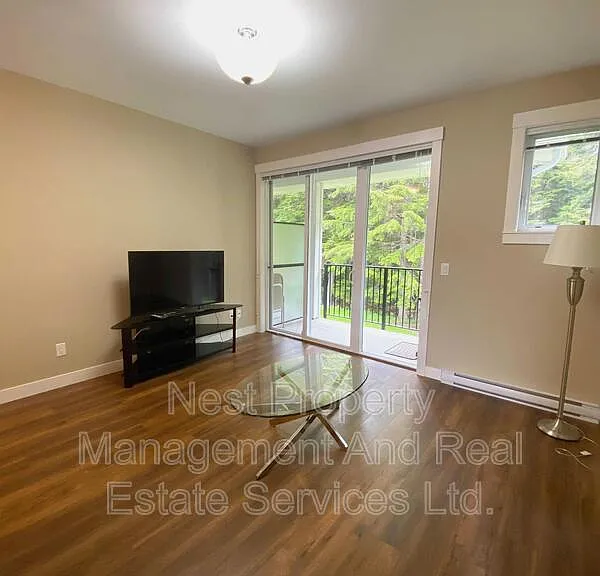110 Baxter Ave #304 — Photo 4