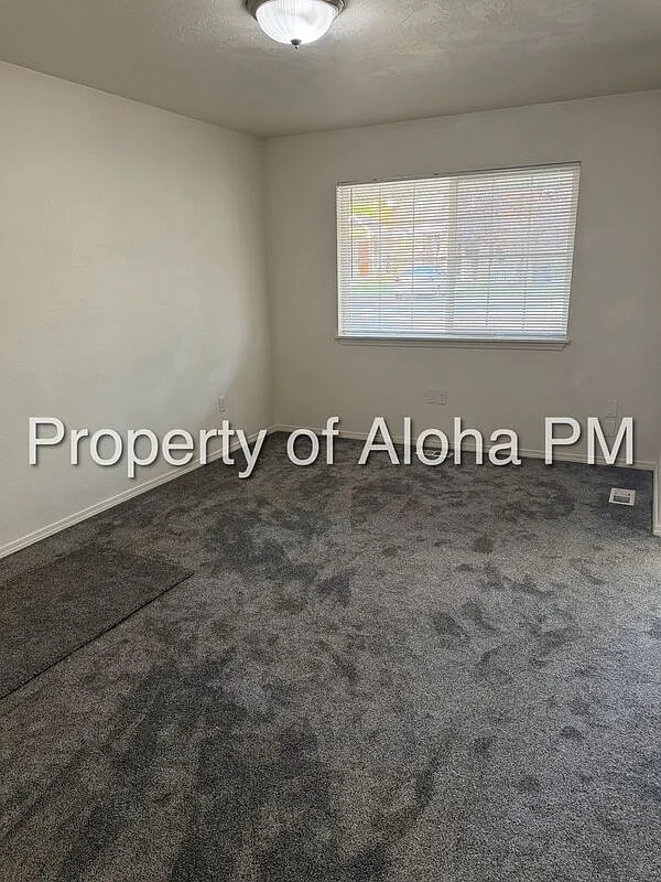 2 bed, 1.5 bath, 1156 sqft, $1,951 — Photo 3