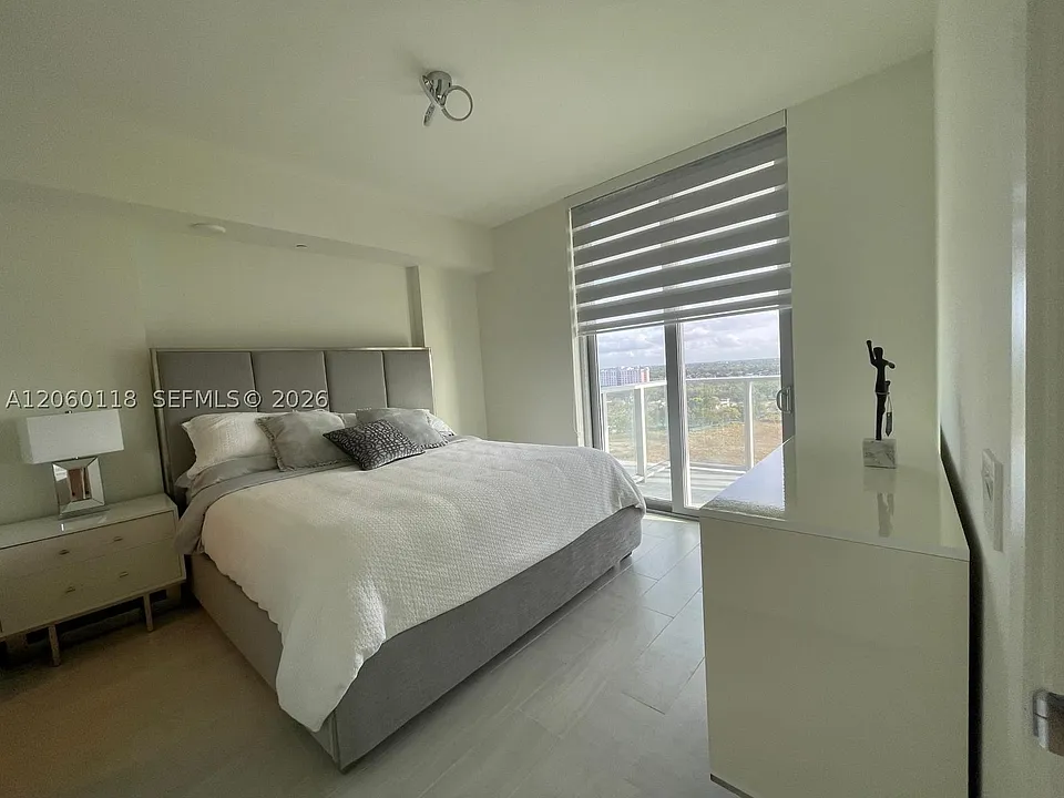 2000 Metropica Way #1105