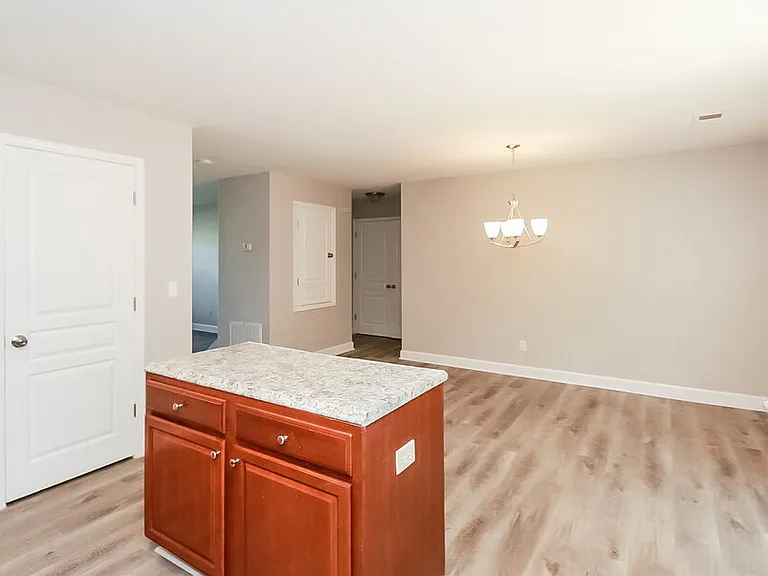 2113 Anchor Ct — Photo 9