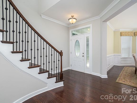 5th image of 424 Planters Way