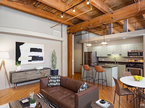 4th image of 2300 W Wabansia Ave APT 127