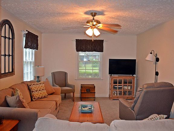 5th image of 146 Burchwood Cir