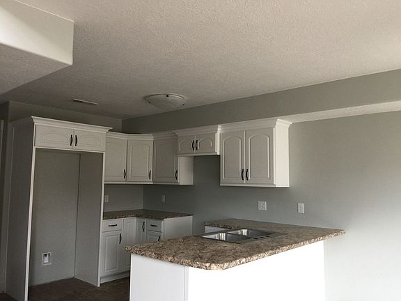 2nd image of 2754 N Mountain Valley Trl