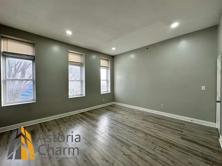 1918 N Charles St #2 — Photo 18