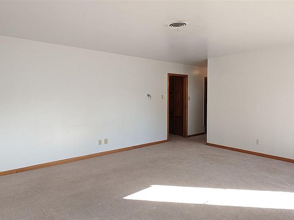 5th image of 605 N Norris St
