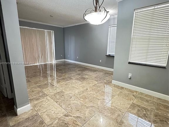 5th image of 2274 NE 42nd Cir