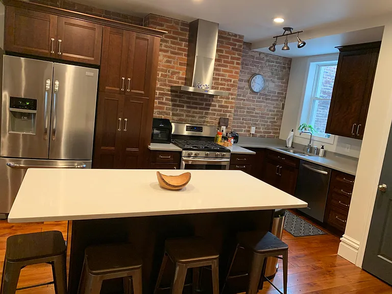 3944 Liberty Ave #2 — Photo 6