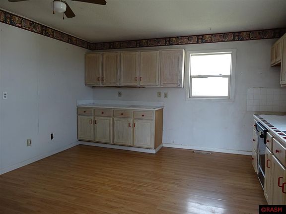 2nd image of 49504 200th St