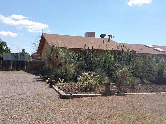 3rd image of 7250 Village Dr