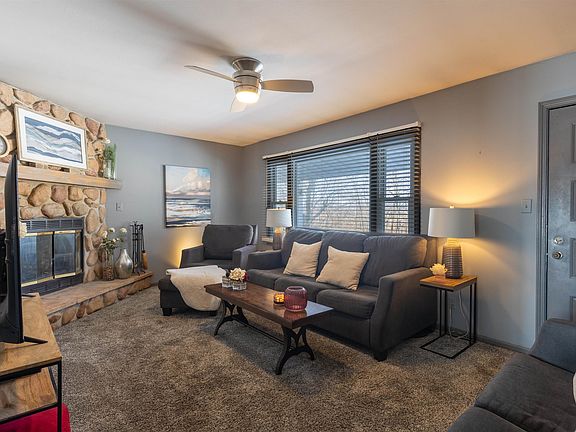 3rd image of 800 Monroe St