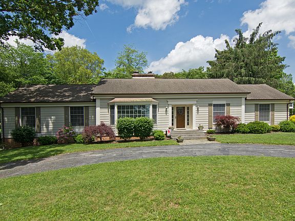 2nd image of 238 Talbott Cir