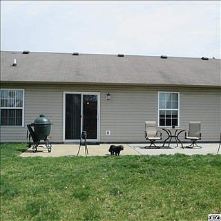 3rd image of 237 Bishop Dr