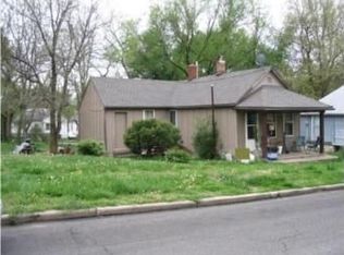 829 Kickapoo St, Leavenworth, KS 66048