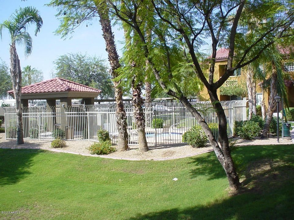 1st image of 2929 W Yorkshire Dr Unit 2122