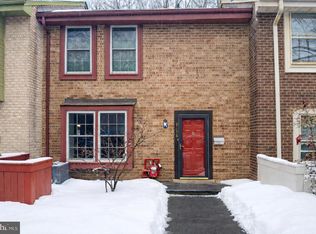 2158 Golf Course Dr, Reston, VA 20191