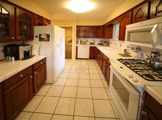 917 Oakwood Ter, Hinsdale, IL
