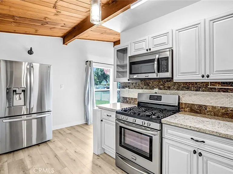 230 N Calvados Ave — Photo 12