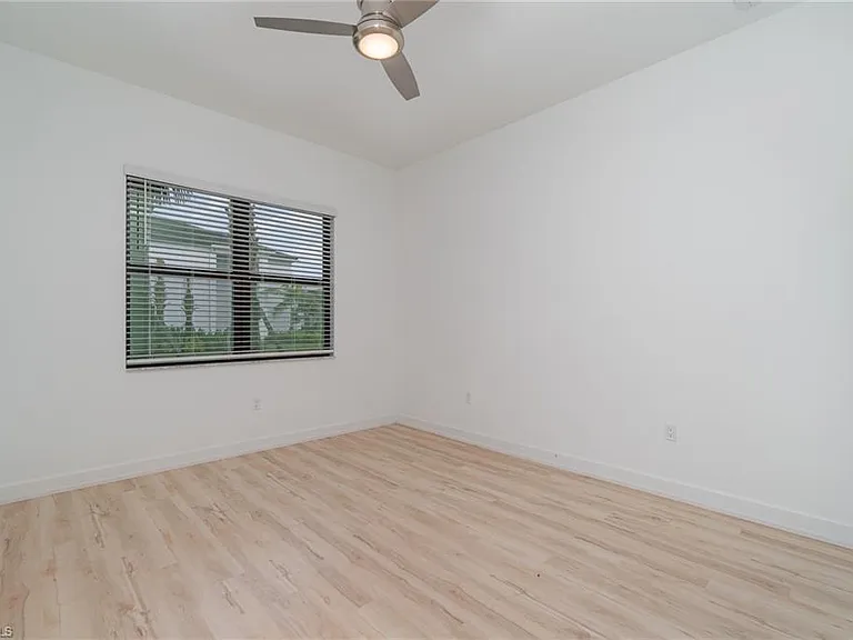 12750 Woodbury Dr — Photo 11