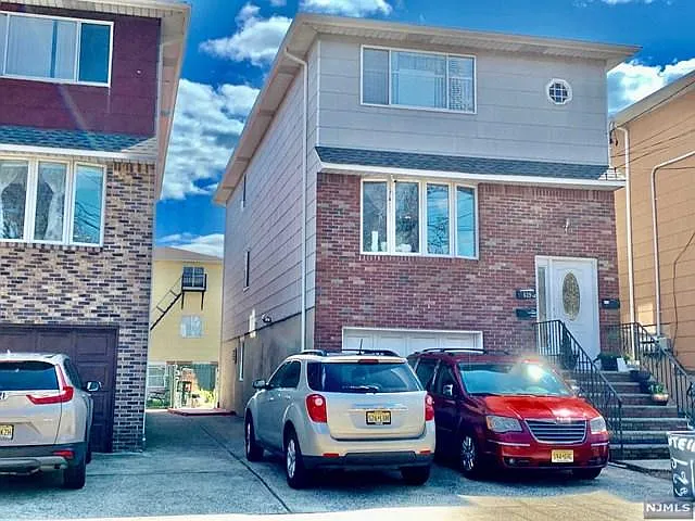 629 Central Ave #1 — Photo 12