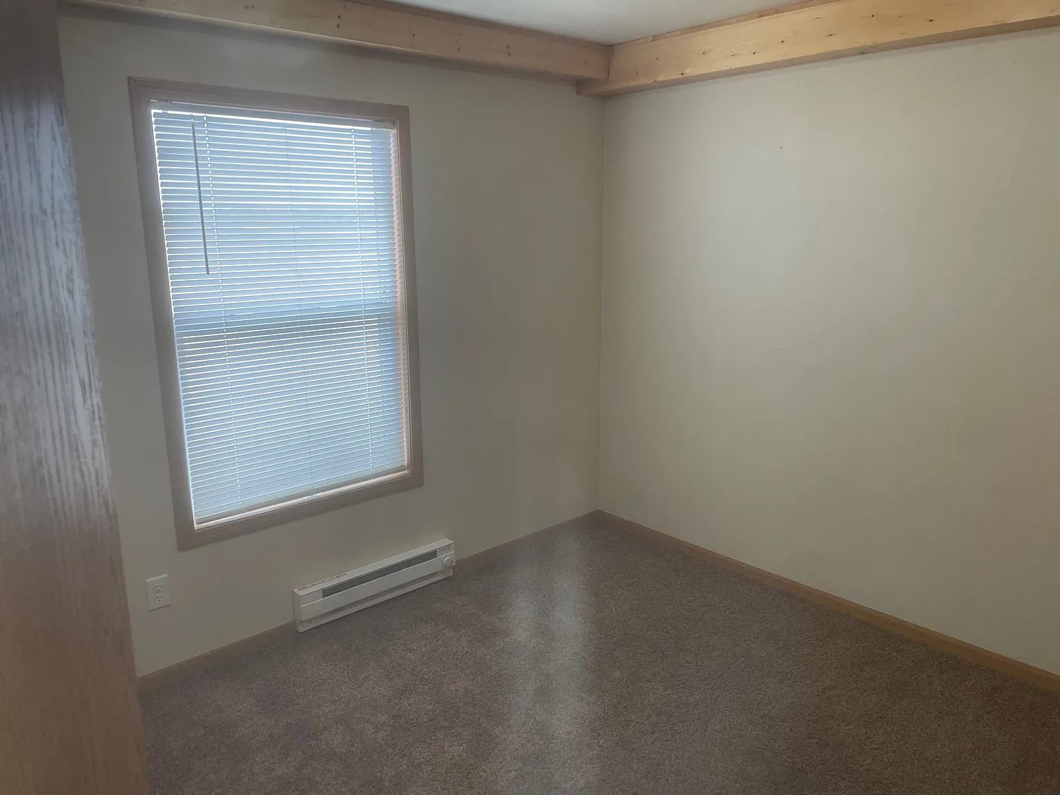 Clean 2br/2ba With Garage!! — Photo 4