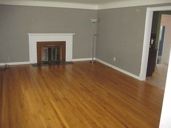 2nd image of 33119 Kentucky St