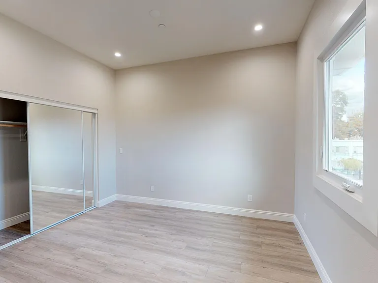 1131 Adeline St — Photo 13