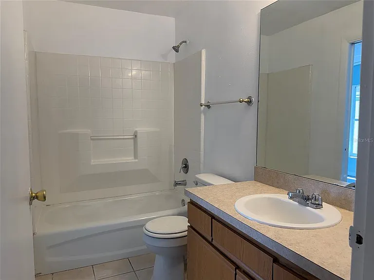 2427 Camden Oaks Pl — Photo 13