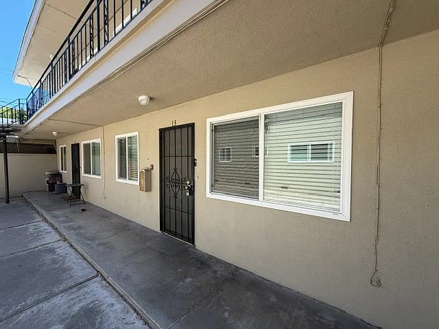 218 College Ave #13 — Photo 2