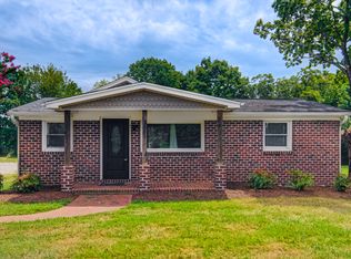 8603 Haw River Rd, Oak Ridge, NC 27310