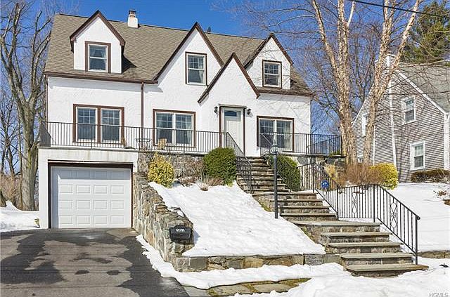 1st image of 101 Park Dr