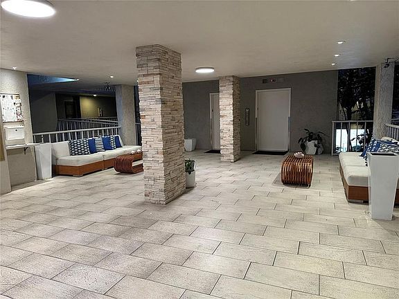 3rd image of 500 N OSCEOLA AVENUE #403