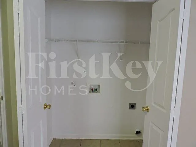 1177 Travers Ln — Photo 10