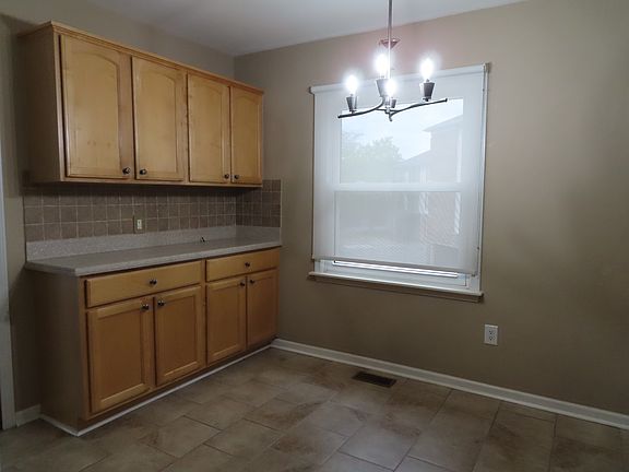 5th image of 6292 Pepper Hill Dr #1
