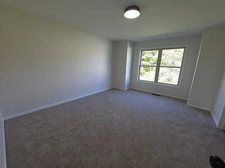1813 Rambling Rose Ln — Photo 8