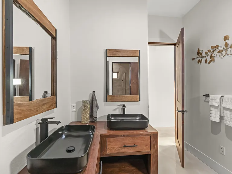 13504 Hillside Estates Dr — Photo 10