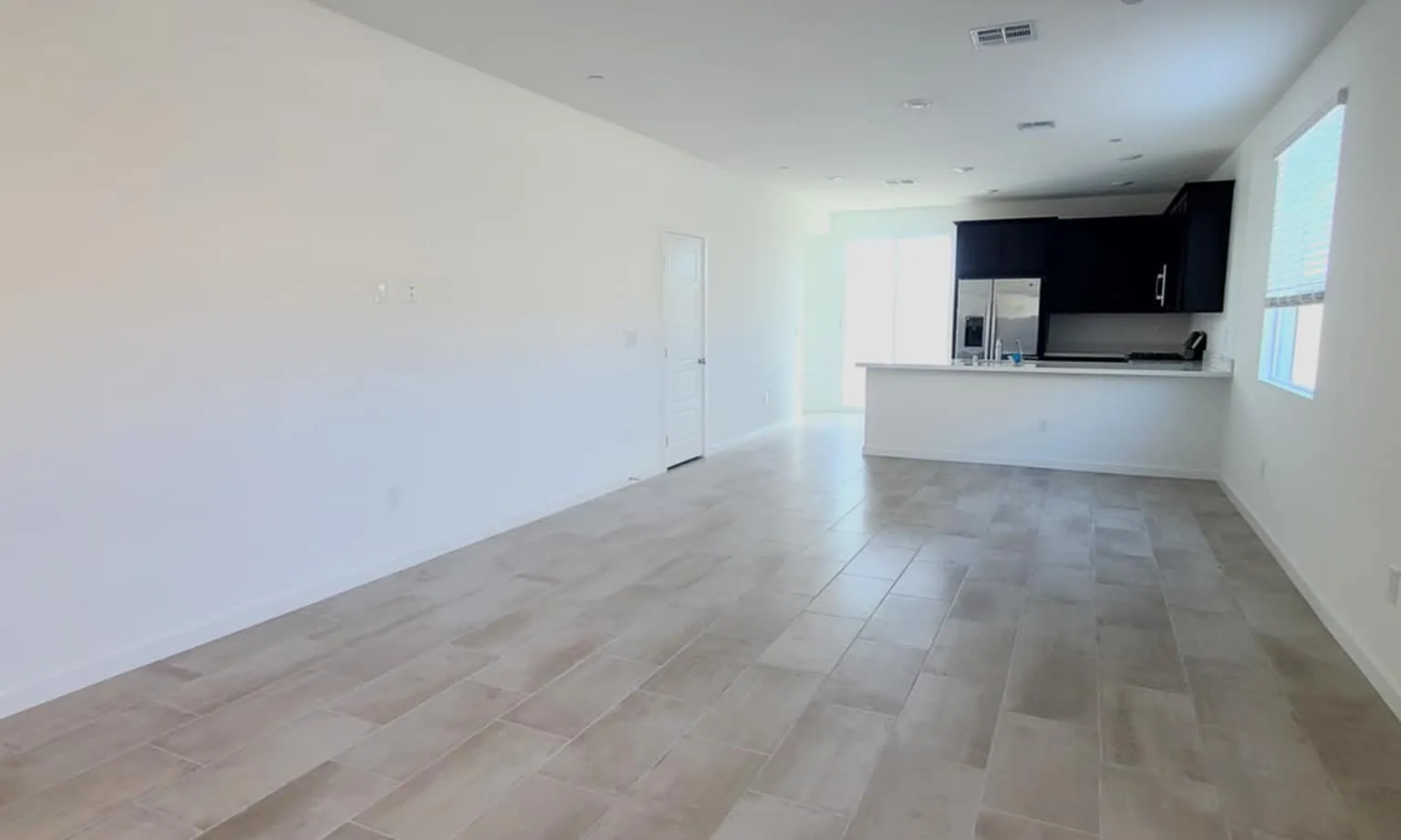 Sequoia Ridge Ave, Las Vegas — Photo 3