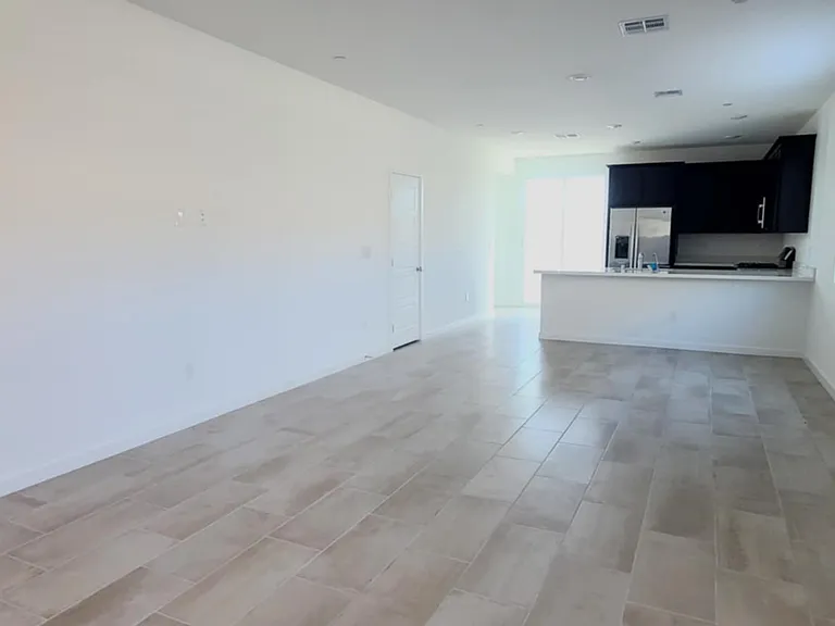 Sequoia Ridge Ave — Photo 3