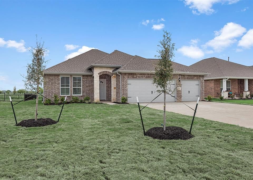 1st image of 2427 Three Wood Way
